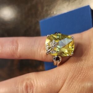 Elegant Avon Silver & Yellow Gemstone Ring W/ Floral Accent